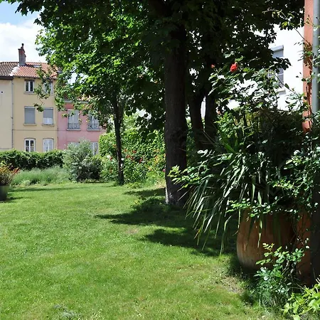 Le Jardin De Beauvoir B&B *