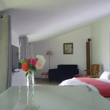 B&B Le Jardin De Beauvoir 리옹