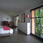 Le Jardin De Beauvoir לינה וארוחת בוקר