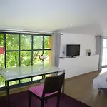 Le Jardin De Beauvoir לינה וארוחת בוקר 4*